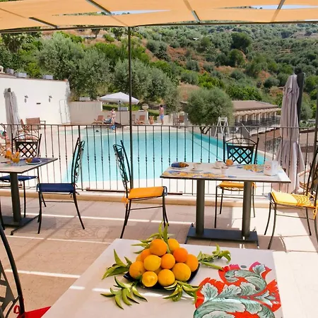 Don Vittorio Country Village Aparthotel