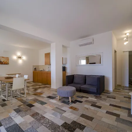 Ξενοδοχείο με διαμερίσματα Don Vittorio Country Village 4*